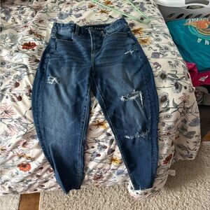 American Eagle Outfitters Women's Dark Blue Ripped Skinny Jeans